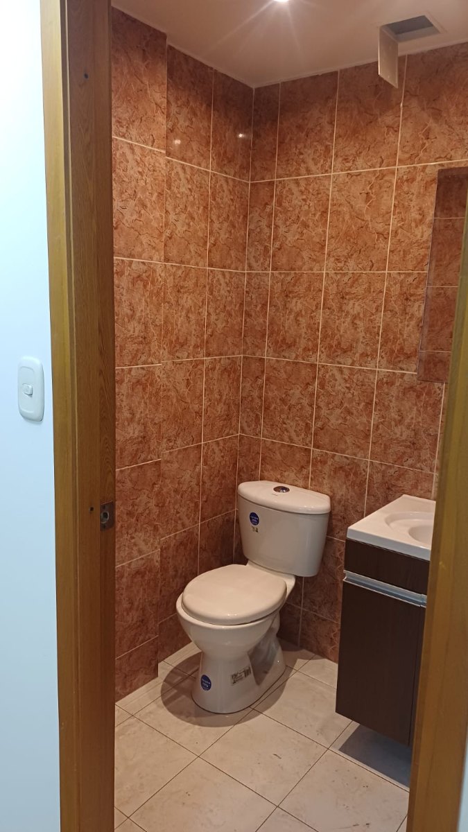 Ac 100 #8a-55, Chapinero, Bogotá, Colombia 4